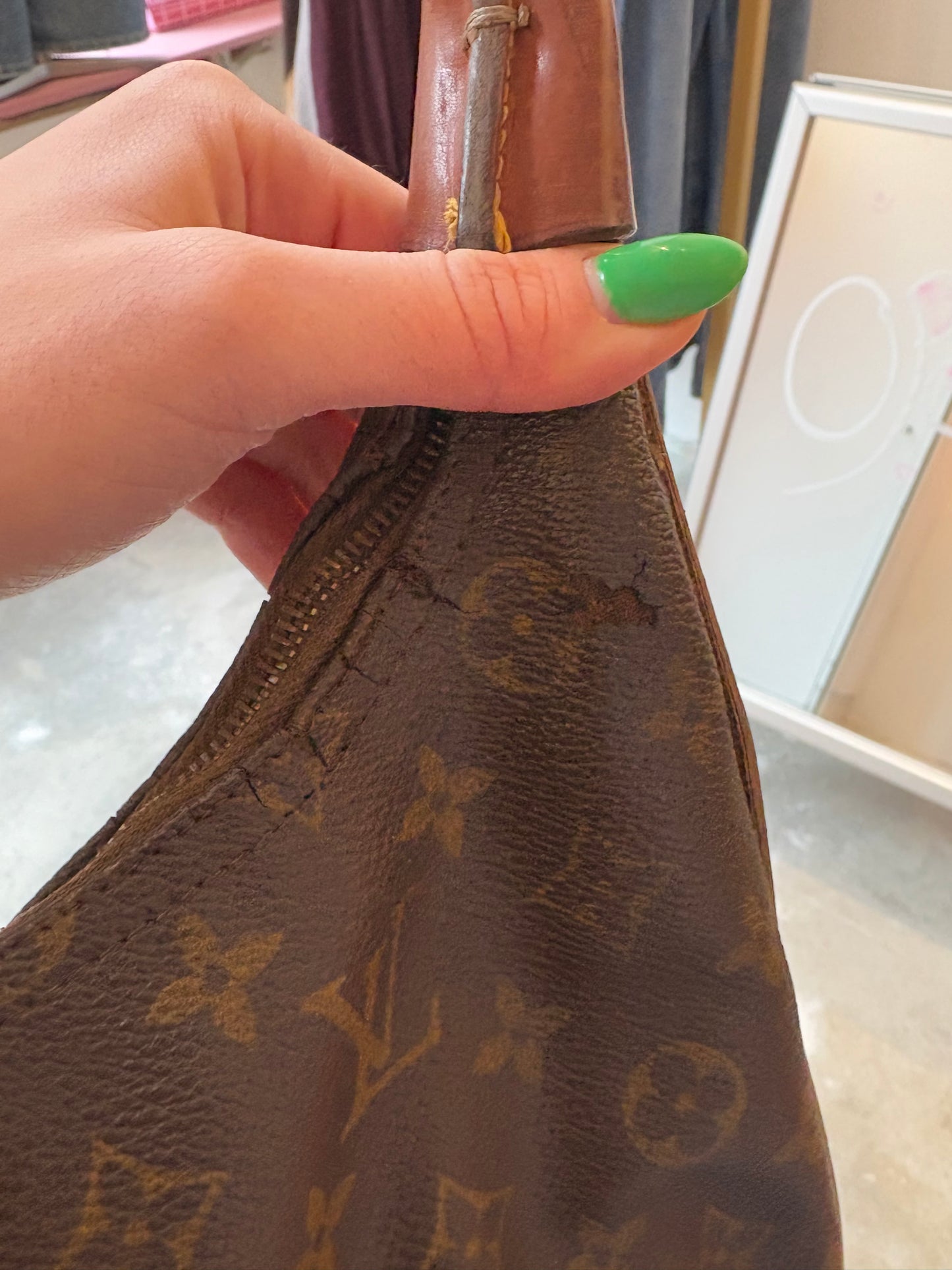 VINTAGE LOUIS VUITTON BAG